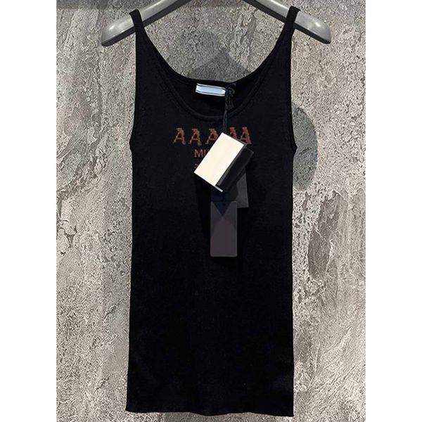 7.27 fashion letter suspender comfortable silk knitted slim stretch sleeveless tank women, White
7.27 fashion letter suspender comfortable silk knitted slim stretch sleeveless tank women, White