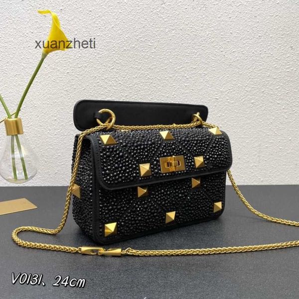 designer shiny rivet valentins handbag bags new luxury women handbag crystal bag diamond embedding fashion handheld shoulder crossbody women
designer shiny rivet valentins handbag bags new luxury women handbag crystal bag diamond embedding fashion handheld shoulder crossbody women