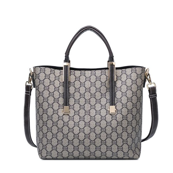 europe and america fashion brand women's day packs bag 2023 new single shoulder crossbody bag printed large capacity handbag fashion to
europe and america fashion brand women's day packs bag 2023 new single shoulder crossbody bag printed large capacity handbag fashion to