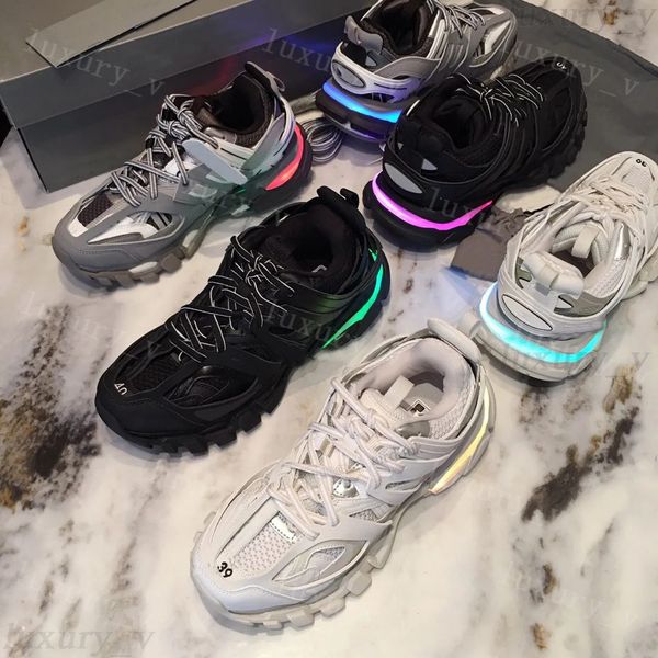 designer sneakers track 3.0 light men shoes women casual shoes white black leather led trainers printed platform running shoe
designer sneakers track 3.0 light men shoes women casual shoes white black leather led trainers printed platform running shoe