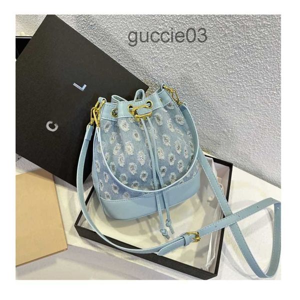 designer channel bag handbags beach crossbody the tote shoulder bag luxurys fashion brands man woman nylon leather messenger makeup sky blue
designer channel bag handbags beach crossbody the tote shoulder bag luxurys fashion brands man woman nylon leather messenger makeup sky blue