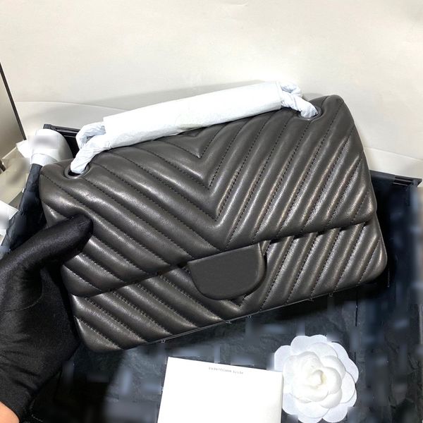 classic flap bag fashion designer women handbags purse black chain cross body bags luxury shoulder bag genuine leather messenger all black b
classic flap bag fashion designer women handbags purse black chain cross body bags luxury shoulder bag genuine leather messenger all black b