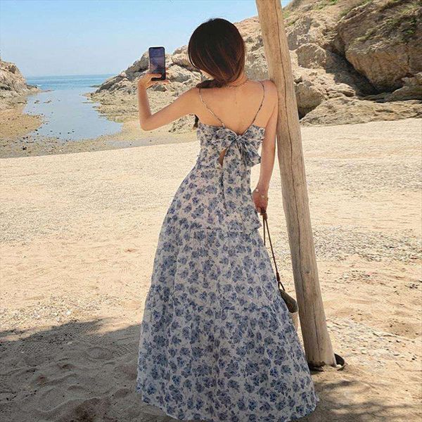 french floral dress with spaghetti straps for women summer xishuangbanna holiday style niche backless temperament, Black;gray
french floral dress with spaghetti straps for women summer xishuangbanna holiday style niche backless temperament, Black;gray