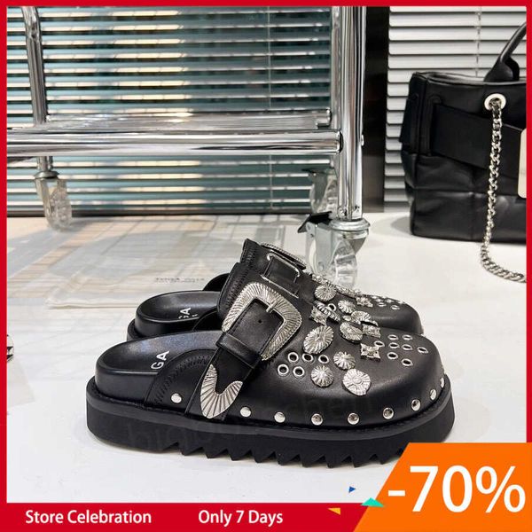 sandals designer slippers women's toga fashion luxury thick bottom with buckles rivets metal pieces punk wind black flat sandals serrat
sandals designer slippers women's toga fashion luxury thick bottom with buckles rivets metal pieces punk wind black flat sandals serrat