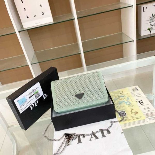2023 new factory direct sales french light luxury candy color high beauty rhinestone chain shoulder full diamond ins cross body small square
2023 new factory direct sales french light luxury candy color high beauty rhinestone chain shoulder full diamond ins cross body small square