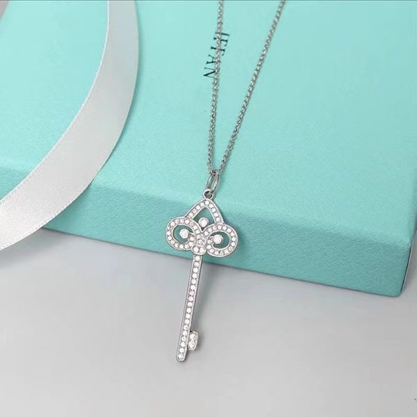tiffanyy womens hollow heart of diamonds full bore necklace designer jewelry necklacegold silver rose full brand as wedding christmas gift
tiffanyy womens hollow heart of diamonds full bore necklace designer jewelry necklacegold silver rose full brand as wedding christmas gift