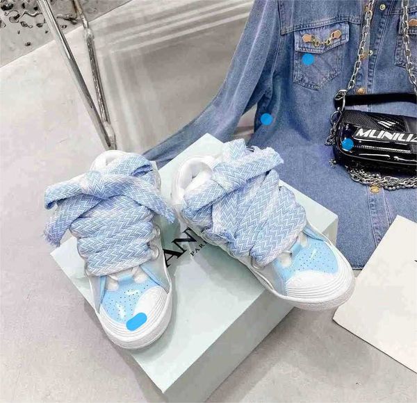 splash ink graffiti dad shoes male and female couples colored skateboarding german training shoes thick sole bread sports spray painting
splash ink graffiti dad shoes male and female couples colored skateboarding german training shoes thick sole bread sports spray painting