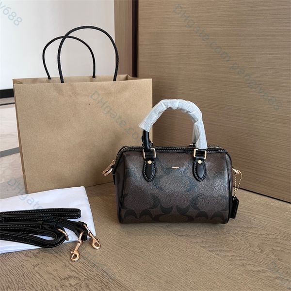 women's men designer mini boston bag luxury handbag shoulders bag lady canvas genuine leather pillow cross body bags clutch totes hobo
women's men designer mini boston bag luxury handbag shoulders bag lady canvas genuine leather pillow cross body bags clutch totes hobo