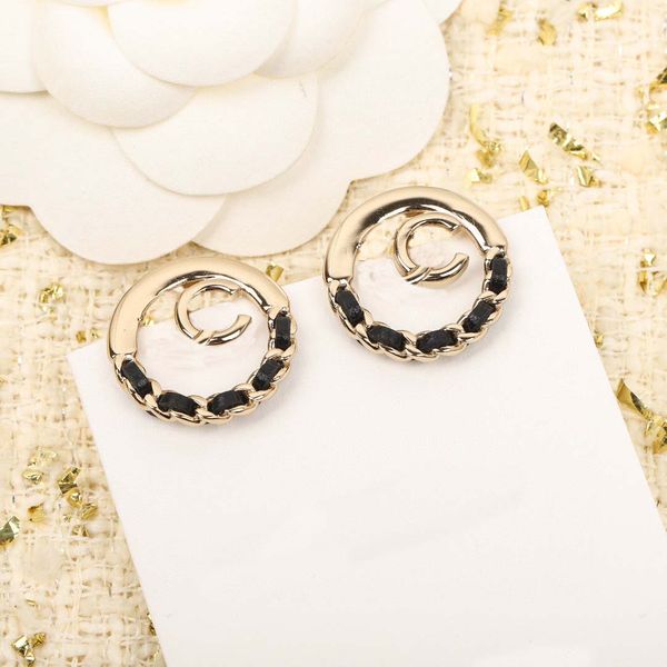 2023 luxury quality charm small round shape stud earring with black genuine leather hollow design ps7348b, Golden
2023 luxury quality charm small round shape stud earring with black genuine leather hollow design ps7348b, Golden