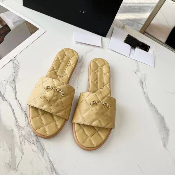 designer womens sandals luxury slippers summer ringer chain black white apricot color leather sandals outdoor beach seaside home flat women
designer womens sandals luxury slippers summer ringer chain black white apricot color leather sandals outdoor beach seaside home flat women