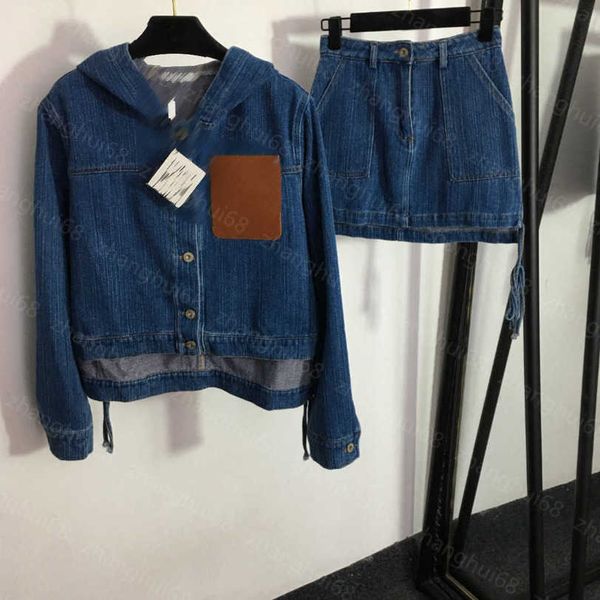 23ss skirt set womens designer clothing leather pocket long sleeve hooded denim coat drawstring bottom denim short skirt sets womens clothin, White
23ss skirt set womens designer clothing leather pocket long sleeve hooded denim coat drawstring bottom denim short skirt sets womens clothin, White