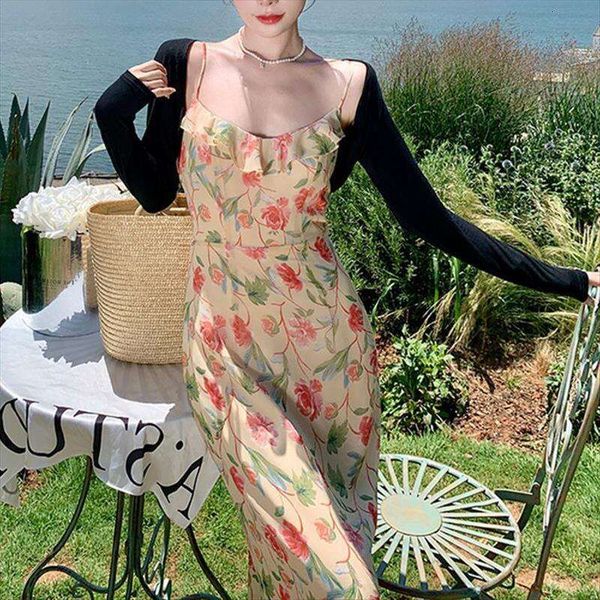 item title long floral ruffled dress with halter straps womens summer french retro, Black;gray
item title long floral ruffled dress with halter straps womens summer french retro, Black;gray
