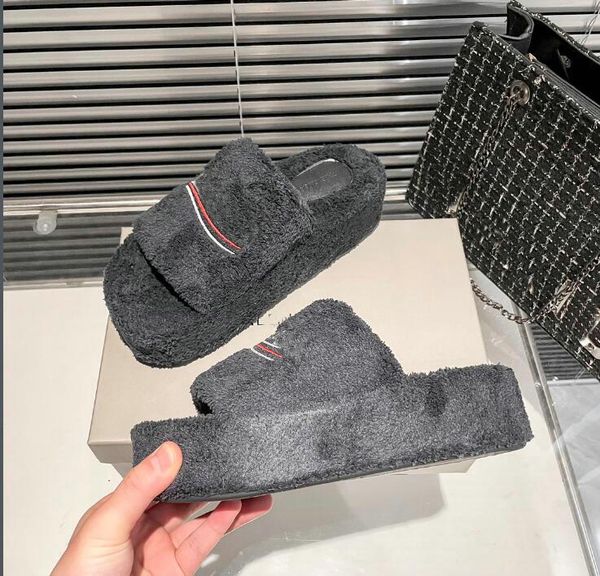 designer woman slippers fashion warm wool cotton inverted black white shoes indoor outdoor womens slipper pantoufle designers for autumn win
designer woman slippers fashion warm wool cotton inverted black white shoes indoor outdoor womens slipper pantoufle designers for autumn win
