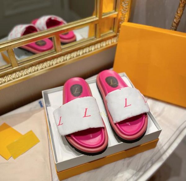 new style designer luxury man woman rubber slipper lady classics outdoors pillow sandal high-quality fashion summer beach flat base antiskid, Black
new style designer luxury man woman rubber slipper lady classics outdoors pillow sandal high-quality fashion summer beach flat base antiskid, Black