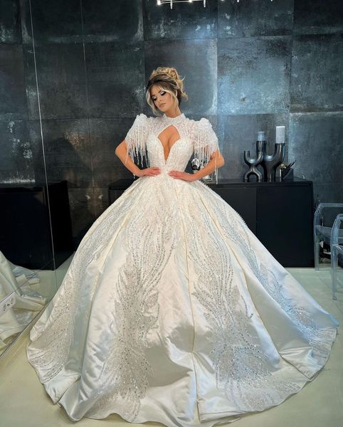 ball gown evening dresses cape sleeves v neck halter appliques beads floor length satin lace-up diamonds tassel prom formal dress gowns plus, Black;red
ball gown evening dresses cape sleeves v neck halter appliques beads floor length satin lace-up diamonds tassel prom formal dress gowns plus, Black;red