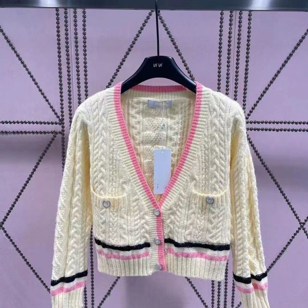 designer fashion women's sweater jacket high street v-neck twist diamond retro casual puffy sleeves slim knit jacket, White;black
designer fashion women's sweater jacket high street v-neck twist diamond retro casual puffy sleeves slim knit jacket, White;black
