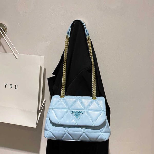2023 new factory direct sales spring/summer chain fashion trendy women's crossbody simple single shoulder diamond checker bag
2023 new factory direct sales spring/summer chain fashion trendy women's crossbody simple single shoulder diamond checker bag