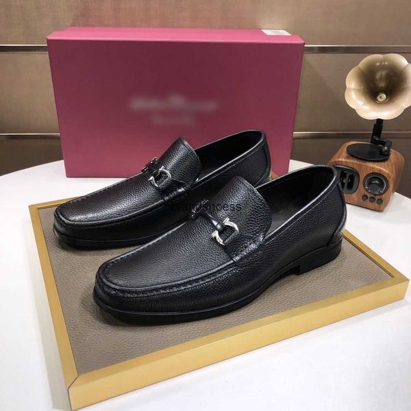 men's leisure fashion formal business leather shoes luxury brand feragamos men's shoes, Black
men's leisure fashion formal business leather shoes luxury brand feragamos men's shoes, Black