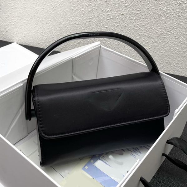 women clutch bag hard handle hand bag designer mini totes bags luxury flap bag dinner bag purse smooth leather triangle sequins nylon lining
women clutch bag hard handle hand bag designer mini totes bags luxury flap bag dinner bag purse smooth leather triangle sequins nylon lining