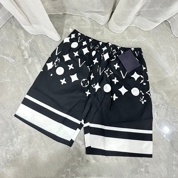 fashion print summer shorts mens board shorts designer printing beach swimwear shorts, White;black
fashion print summer shorts mens board shorts designer printing beach swimwear shorts, White;black