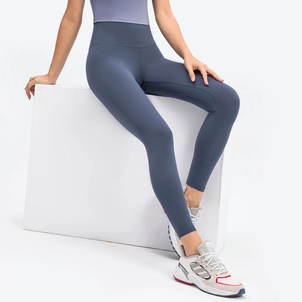 women's pants capris 12 colors pant second skin feel yoga pants women squat proof 4-way stretch sport gym legging fitness tights 230726, Black;white
women's pants capris 12 colors pant second skin feel yoga pants women squat proof 4-way stretch sport gym legging fitness tights 230726, Black;white