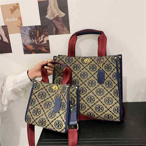 2023 new luxury bags portable canvas shoulder messenger printed letter college student
2023 new luxury bags portable canvas shoulder messenger printed letter college student