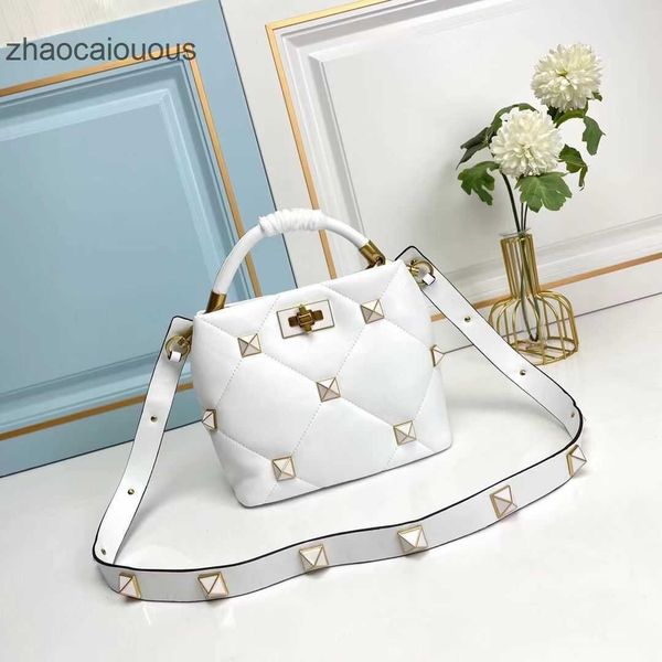 plaid embroidery valentins bags handbag designer handbag bag luxury diamond women handheld shoulder crossbody women's chain qogz
plaid embroidery valentins bags handbag designer handbag bag luxury diamond women handheld shoulder crossbody women's chain qogz