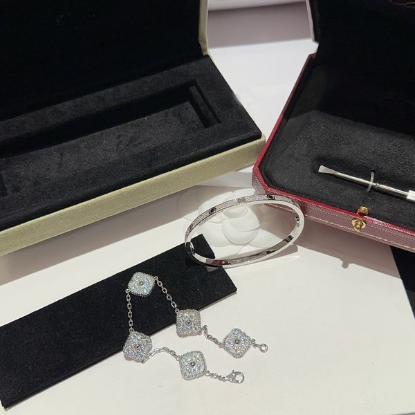 diamond clover bracelets designer love bracelet set gold bangle nail bracelet charm chain tainless steel women wedding jewelry wholesale, Black
diamond clover bracelets designer love bracelet set gold bangle nail bracelet charm chain tainless steel women wedding jewelry wholesale, Black