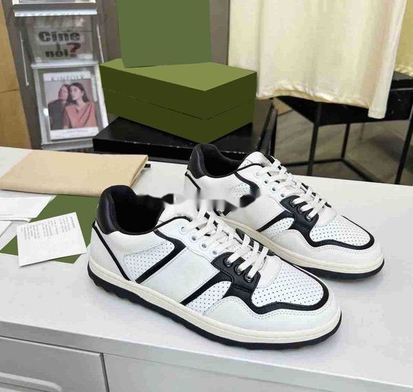 mac80 sneakers men casual designer interlocking embroidery vintage leather retro-inspired trainers, Black
mac80 sneakers men casual designer interlocking embroidery vintage leather retro-inspired trainers, Black
