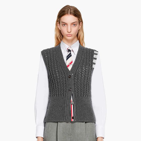 bonzero trend european and american fashion hollowed out women's cardigan knit college style spring vest jacket, Black;brown 
bonzero trend european and american fashion hollowed out women's cardigan knit college style spring vest jacket, Black;brown