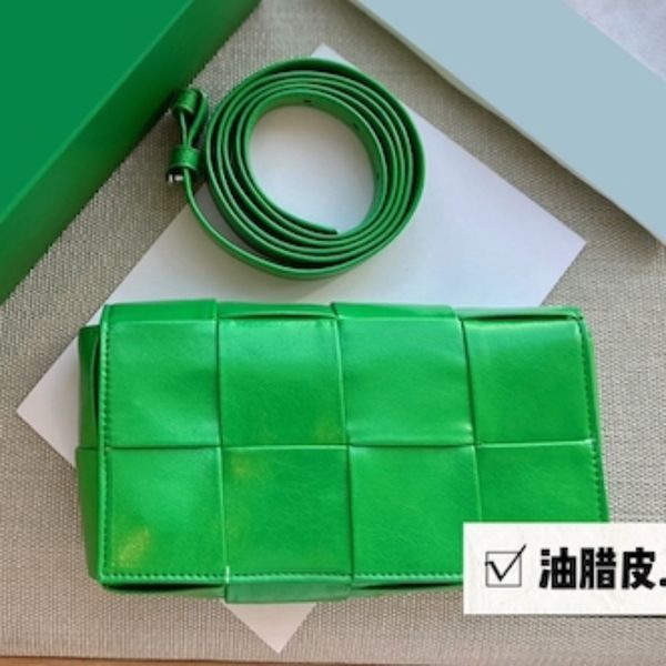 oil wax leather woven waist bag neutral plaid bag designer strap messenger bag designer bag square small bag one shoulder crossbody womens bag cross body bag men
oil wax leather woven waist bag neutral plaid bag designer strap messenger bag designer bag square small bag one shoulder crossbody womens bag cross body bag men