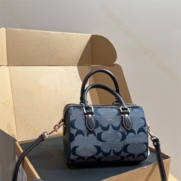 wholesale canvas genuine leather bag designers shoulders bag woman classics cross body boston bags pillow handbag clutch totes hobo purses w
wholesale canvas genuine leather bag designers shoulders bag woman classics cross body boston bags pillow handbag clutch totes hobo purses w