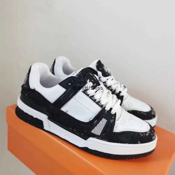 lvity board shoes men's and women's shoes 2023 autumn and winter new leisure sports shoes light luxury niche fashion thick soled s, Black
lvity board shoes men's and women's shoes 2023 autumn and winter new leisure sports shoes light luxury niche fashion thick soled s, Black