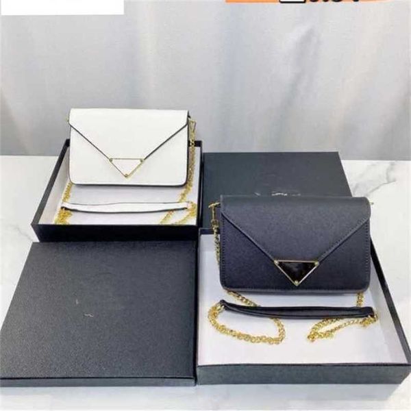 2023 new luxury bags triangle envelope trend chain small square good shoulder messenger
2023 new luxury bags triangle envelope trend chain small square good shoulder messenger