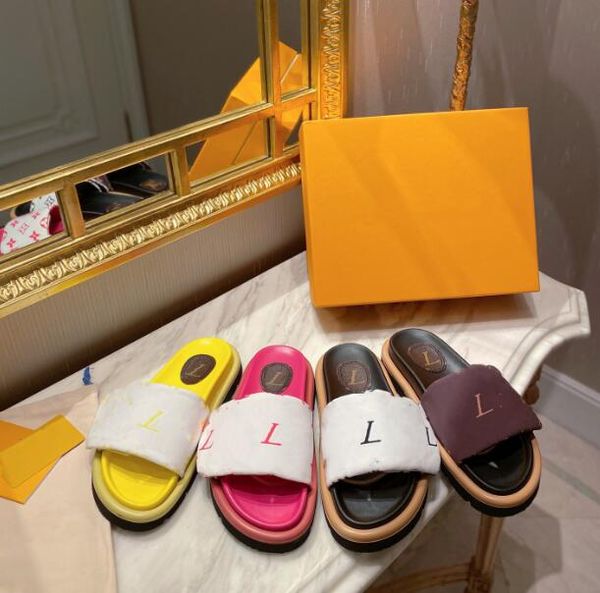 brand designer luxury man woman rubber slipper lady outdoors pillow sandal high-quality fashion summer beach flat base antiskid slippers, Black
brand designer luxury man woman rubber slipper lady outdoors pillow sandal high-quality fashion summer beach flat base antiskid slippers, Black