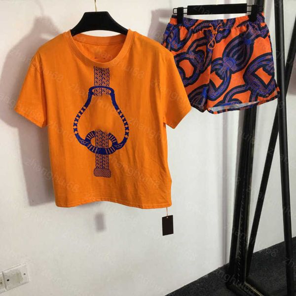 23ss women pants sets womens designer clothing casual suit printed short sleeve t-shirt drawstring elastic waist casual shorts sets women cl, White
23ss women pants sets womens designer clothing casual suit printed short sleeve t-shirt drawstring elastic waist casual shorts sets women cl, White