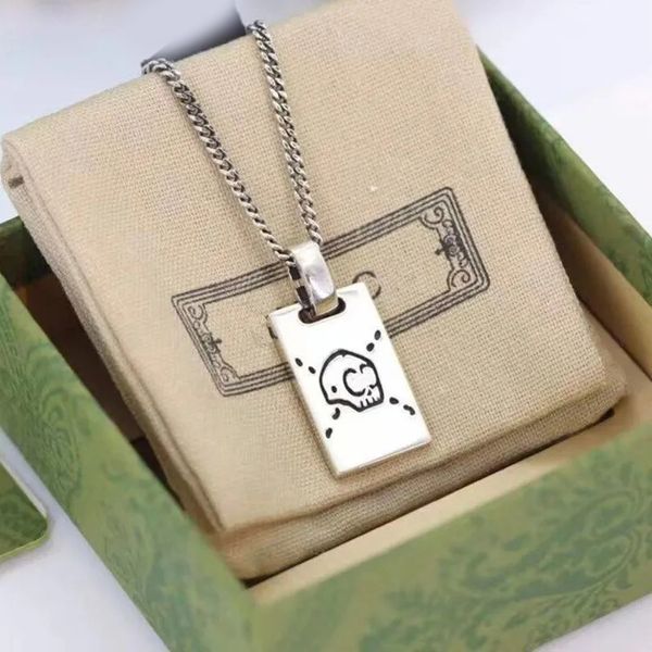 fashion designers necklaces trendy pendant necklace designer luxury chain for women gift mens jewelry with box g2307276z, Silver
fashion designers necklaces trendy pendant necklace designer luxury chain for women gift mens jewelry with box g2307276z, Silver