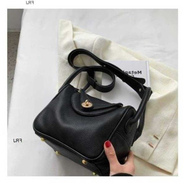 designer lindys bags h ermes womens shoulderbag niche 2023 summer korean new fashion versatile messenger portable bu have frj us2h
designer lindys bags h ermes womens shoulderbag niche 2023 summer korean new fashion versatile messenger portable bu have frj us2h