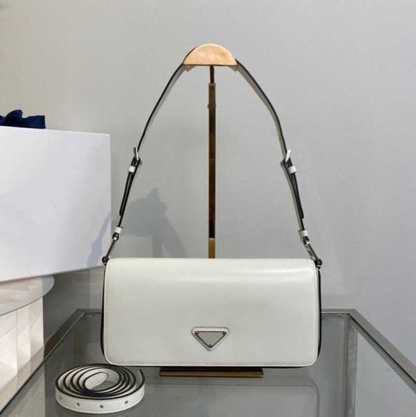designer 2023 factory direct sales new leisure and simple modern solid cowhide triangle flap cover single shoulder underarm handheld women&#
designer 2023 factory direct sales new leisure and simple modern solid cowhide triangle flap cover single shoulder underarm handheld women&#