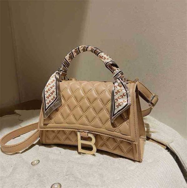 designer luxury bags hourglass leisure hand-held shoulder messenger rhombic checkered small square
designer luxury bags hourglass leisure hand-held shoulder messenger rhombic checkered small square