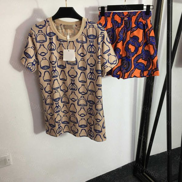 23ss womens designer clothing casual suit women pants sets fashion saddle print short sleeve t-shirt drawstring elastic waist casual shorts, White
23ss womens designer clothing casual suit women pants sets fashion saddle print short sleeve t-shirt drawstring elastic waist casual shorts, White