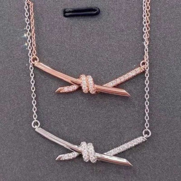 high-quality v-gold second-generation cnc exquisite carving tiffay knot necklace for women 18k rose thick gold high diamond gu ailing with t, Golden;silver
high-quality v-gold second-generation cnc exquisite carving tiffay knot necklace for women 18k rose thick gold high diamond gu ailing with t, Golden;silver