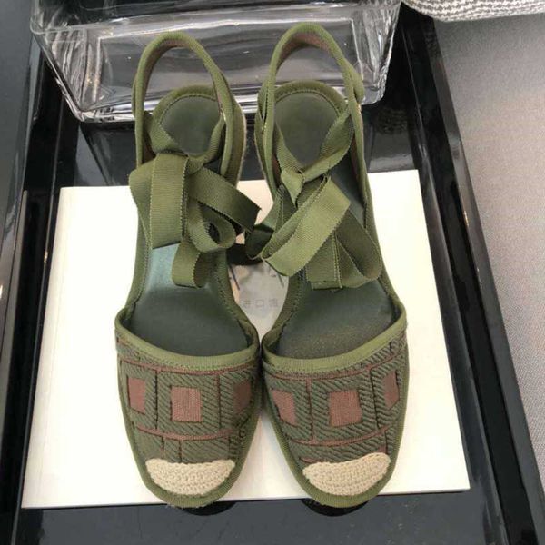 female designer sandals summer fashion embroidery letters fisherman shoes platform casual hemp rope woven baotou sandals large size 35-41, Black
female designer sandals summer fashion embroidery letters fisherman shoes platform casual hemp rope woven baotou sandals large size 35-41, Black
