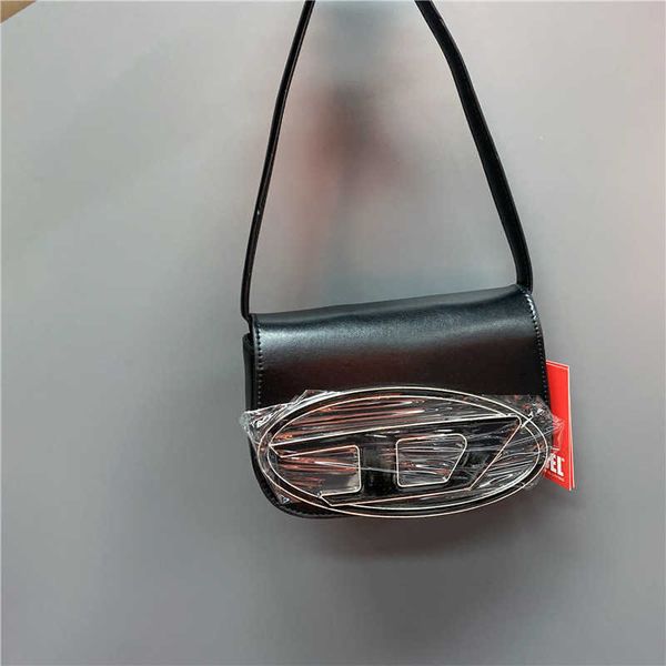 portable designer diesels d bag design 2023 spring/summer underarm women's girl style silver shoulder crossbody 2oll
portable designer diesels d bag design 2023 spring/summer underarm women's girl style silver shoulder crossbody 2oll