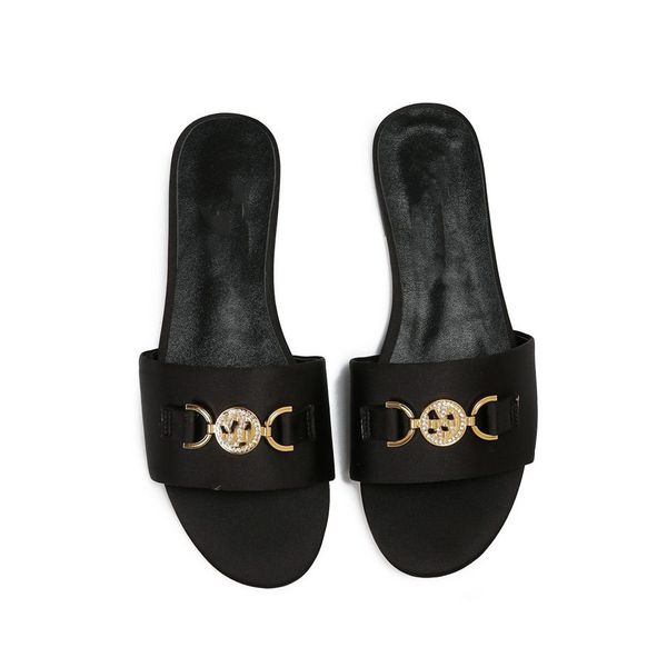 fashion slippers 2023 design summer men and women flat shoes thick sole leather rubber letter logo casual cartoon slippers 01-0001, Black
fashion slippers 2023 design summer men and women flat shoes thick sole leather rubber letter logo casual cartoon slippers 01-0001, Black