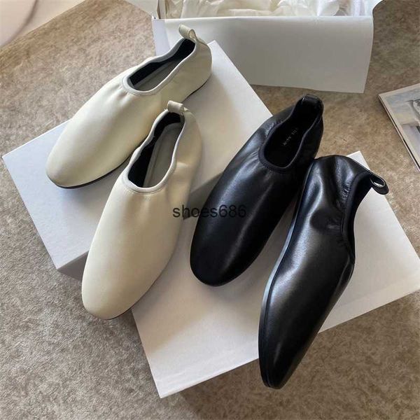 the row one foot pedal grandma shoes casual shoes round head pleated flat sole single shoes comfortable women's wear, Black
the row one foot pedal grandma shoes casual shoes round head pleated flat sole single shoes comfortable women's wear, Black
