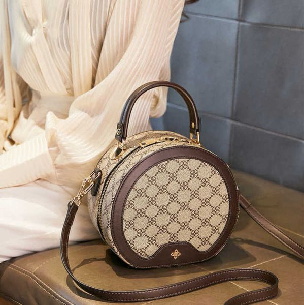 designer 2023 factory direct sales caroline daisy printed handbag crossbody new single shoulder ins foreign style women's small round b
designer 2023 factory direct sales caroline daisy printed handbag crossbody new single shoulder ins foreign style women's small round b