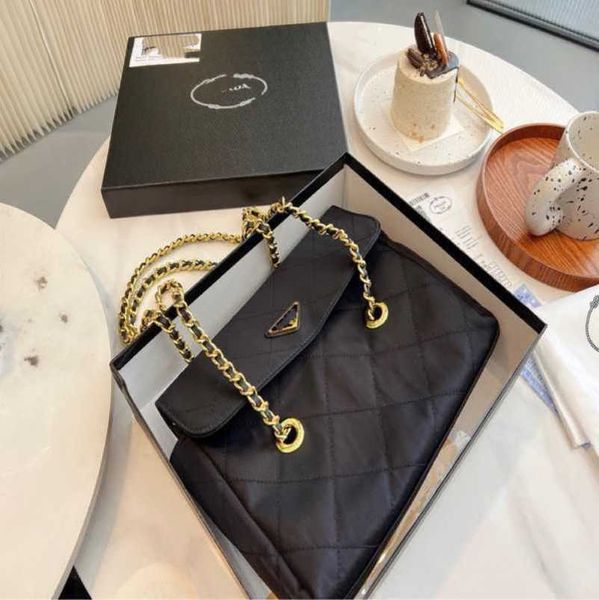 designer 2023 factory direct sales women's handbag parachute underarm tote shopping bag
designer 2023 factory direct sales women's handbag parachute underarm tote shopping bag