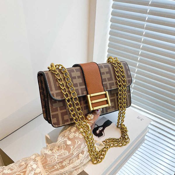 2023 factory direct sales women's new fashion one shoulder messenger underarm small square bag
2023 factory direct sales women's new fashion one shoulder messenger underarm small square bag