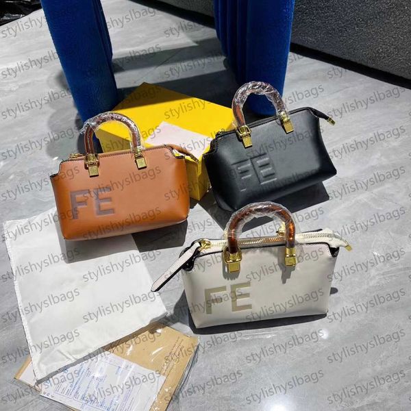 luxury bag women bag famous designer bag boston bag shoulder bag classic indentation letter pack daily leisure bag crossbody bag stylishyslb
luxury bag women bag famous designer bag boston bag shoulder bag classic indentation letter pack daily leisure bag crossbody bag stylishyslb